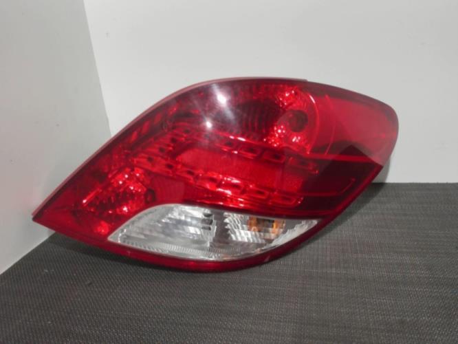Image Feu arriere principal droit (feux) - PEUGEOT 207