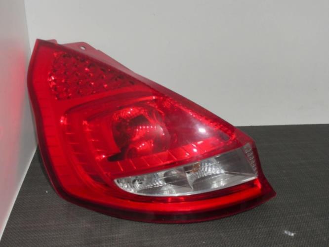 Image Feu arriere principal gauche (feux) - FORD FIESTA 6