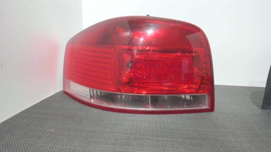 Image Feu arriere principal gauche (feux) - AUDI A3 2