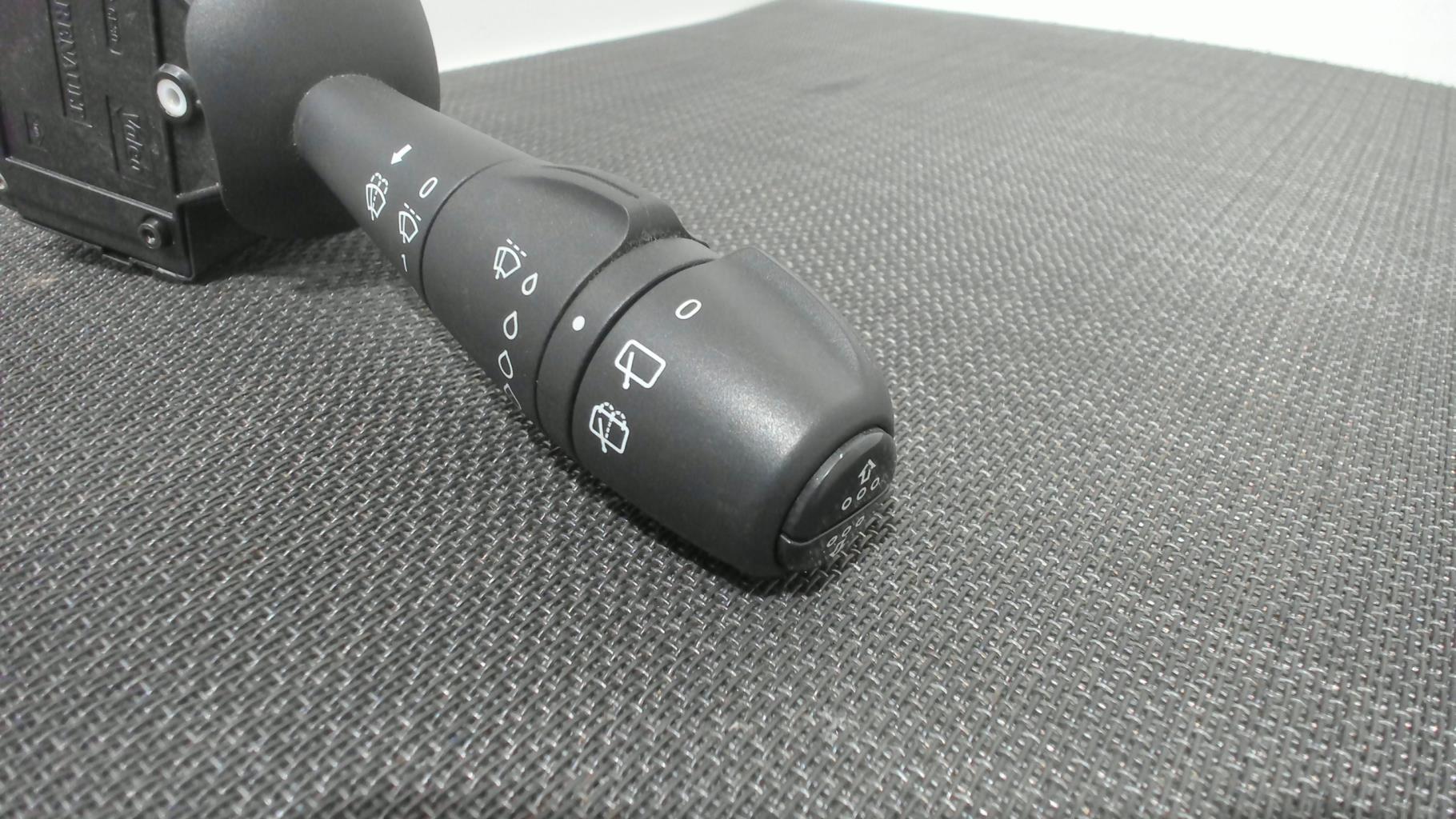 Commodo d'essuie glaces RENAULT CLIO 4 PHASE 1 Diesel - 1
