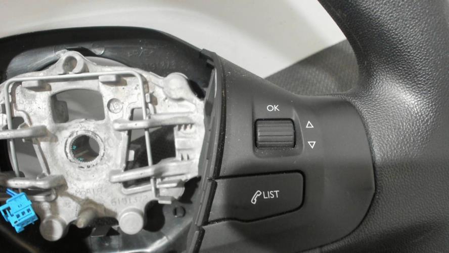 Image Volant - PEUGEOT 208 1