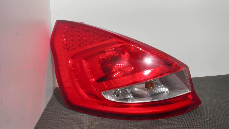 Image Feu arriere principal gauche (feux) - FORD FIESTA 6