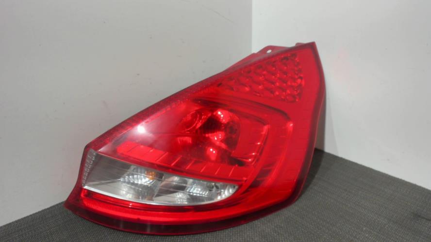 Image Feu arriere principal droit (feux) - FORD FIESTA 6