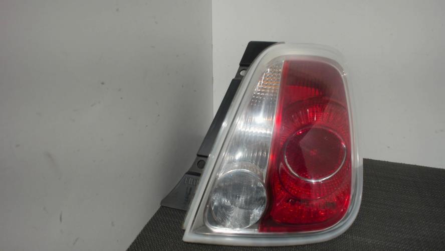 Image Feu arriere principal droit (feux) - FIAT 500 2