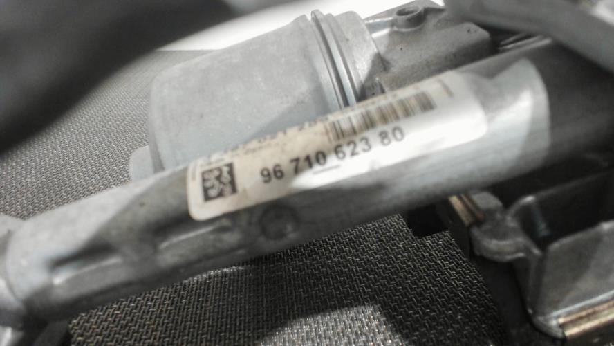 Image Moteur essuie glace avant droit - PEUGEOT 5008 1
