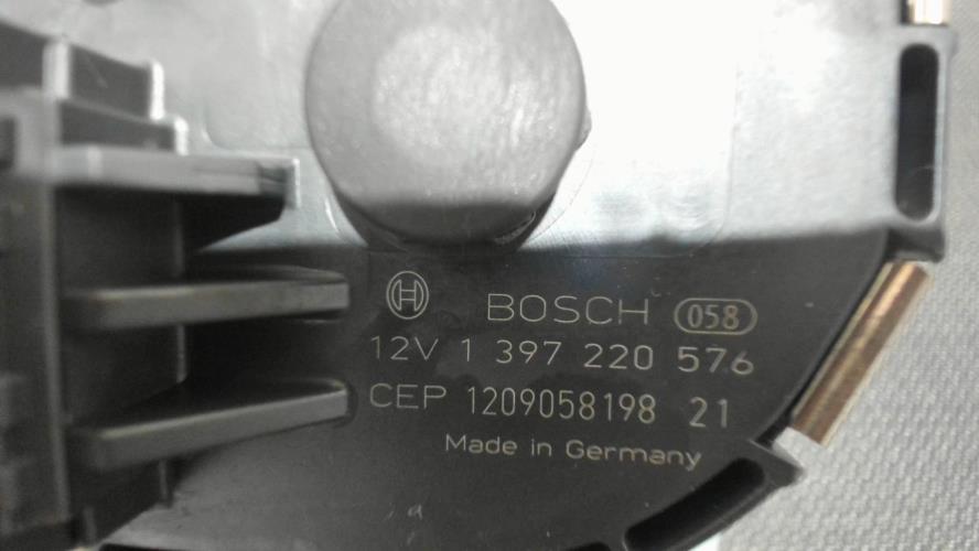 Image Moteur essuie glace avant gauche - PEUGEOT 5008 1