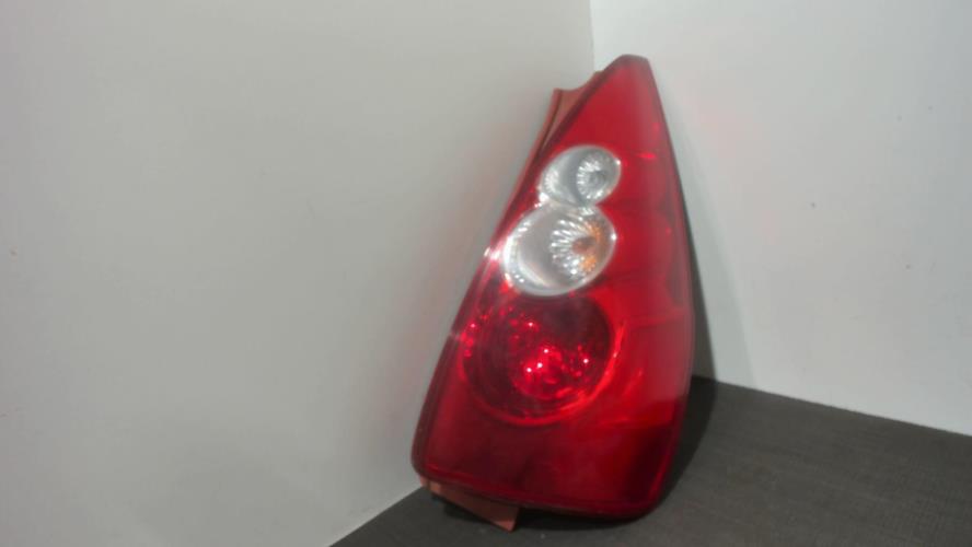 Image Feu arriere principal droit (feux) - MAZDA 5 1