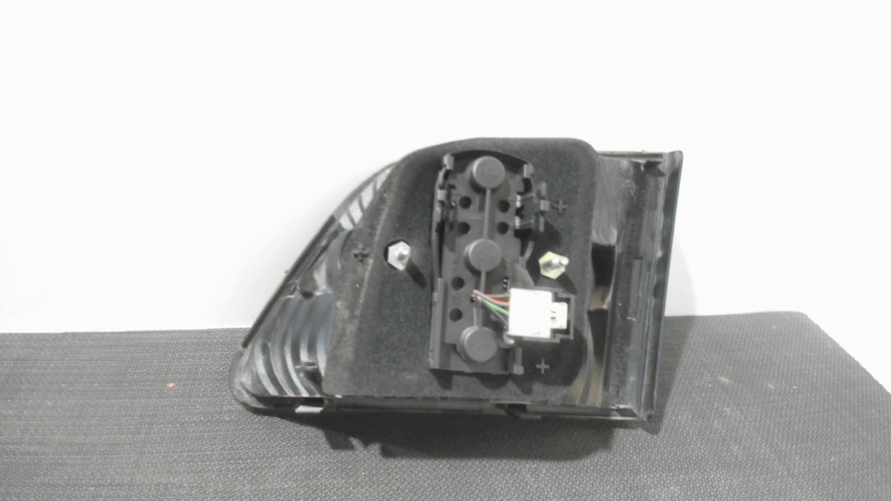 Feu arriere secondaire gauche (feux) FIAT STILO BREAK Diesel - 1