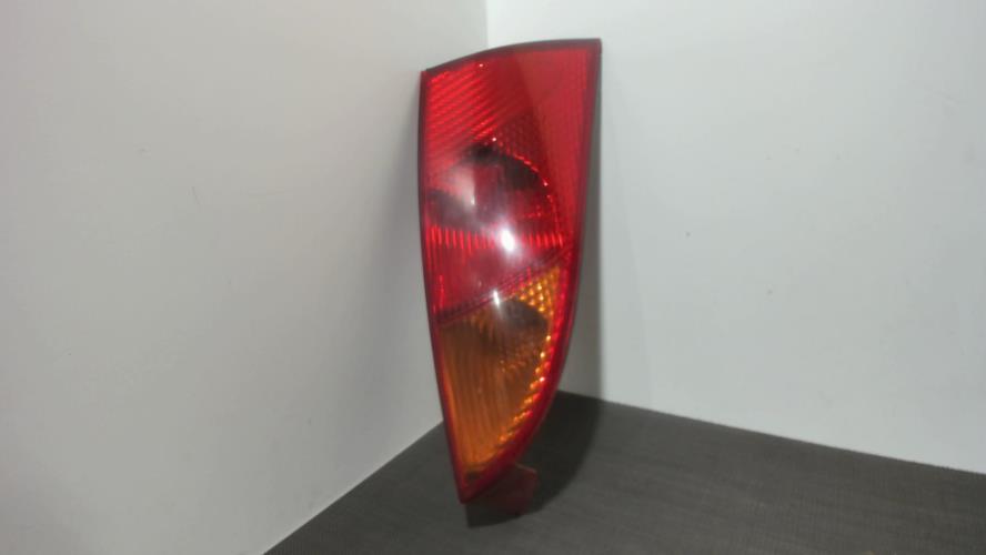 Image Feu arriere principal droit (feux) - FORD FOCUS 1