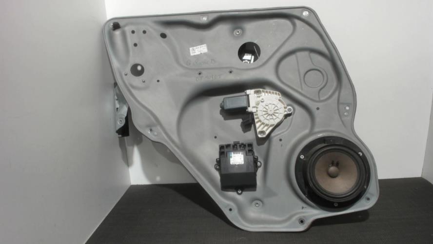 Image Leve vitre electrique arriere gauche - MERCEDES CLASSE B 245