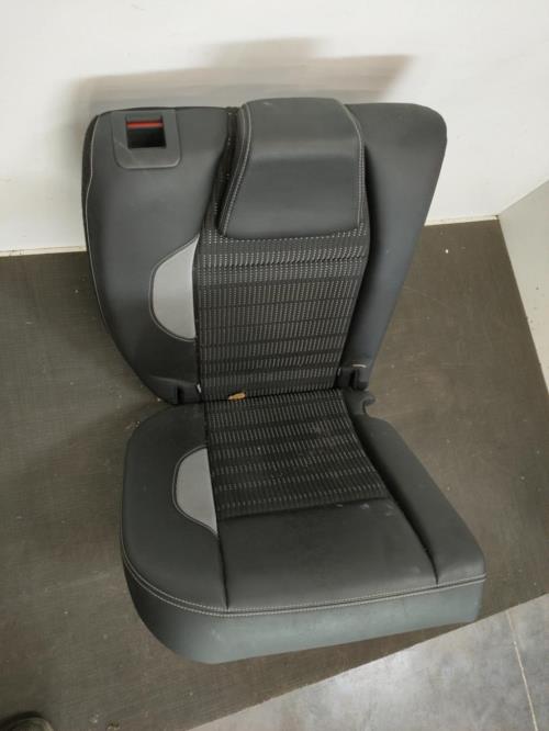 Image Interieur complet - PEUGEOT 2008 1