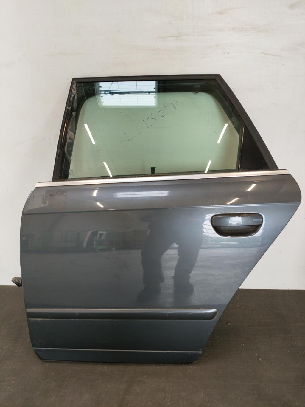 Porte arriere gauche AUDI A4 2 AVANT PHASE 2 BREAK Diesel - 1