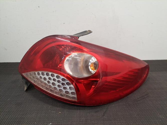 Image Feu arriere principal droit (feux) - PEUGEOT 206+