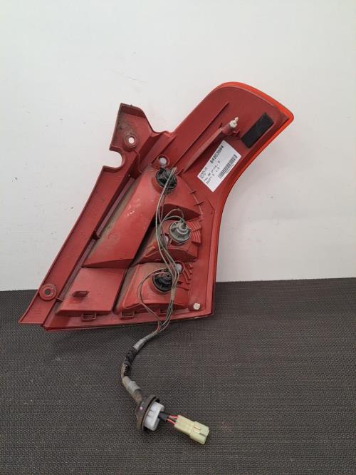 Image Feu arriere principal gauche (feux) - SUZUKI SWIFT 3