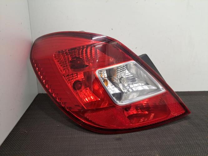 Image Feu arriere principal gauche (feux) - OPEL CORSA D