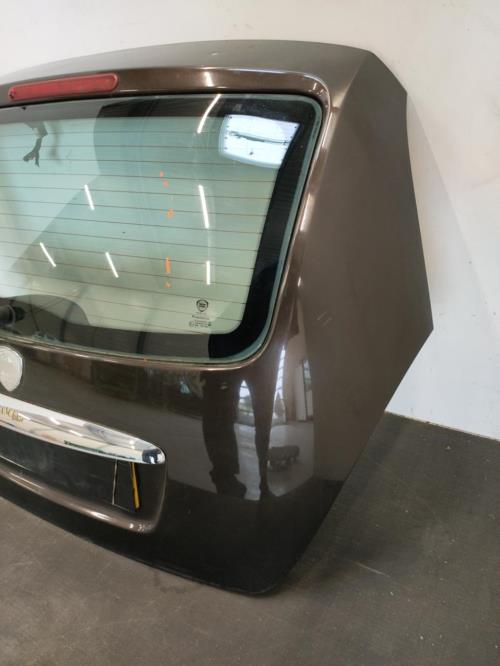 Image Malle/Hayon arriere - LANCIA YPSILON 4