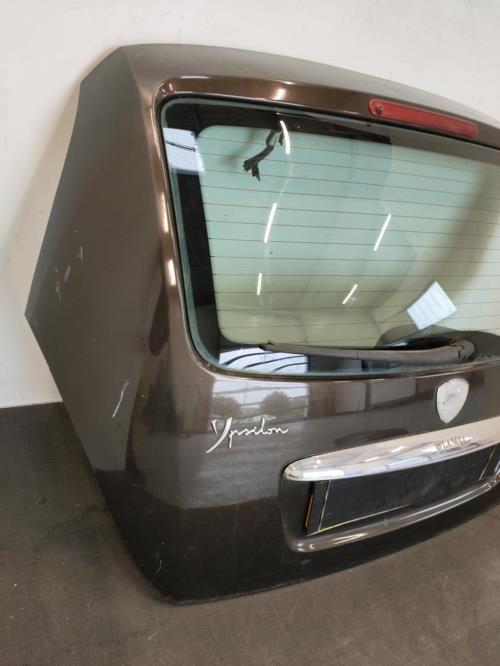 Image Malle/Hayon arriere - LANCIA YPSILON 4
