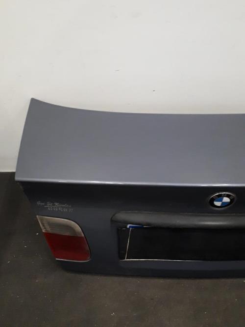 Image Malle/Hayon arriere - BMW SERIE 3 E46