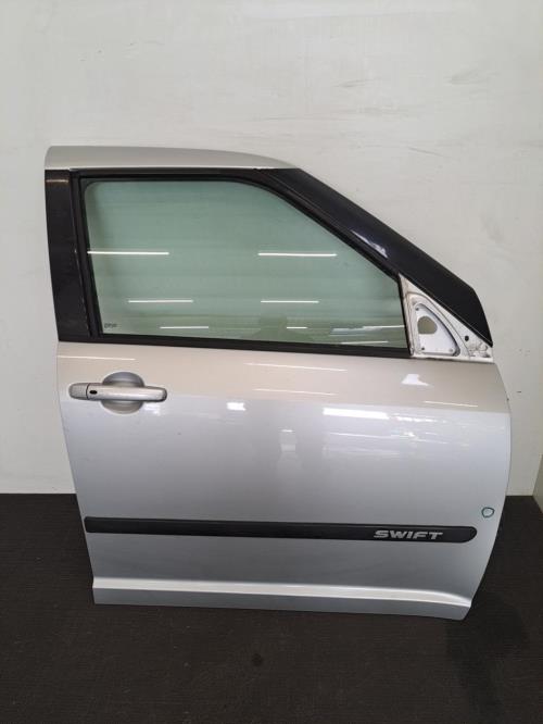 Image Porte avant droit - SUZUKI SWIFT 3