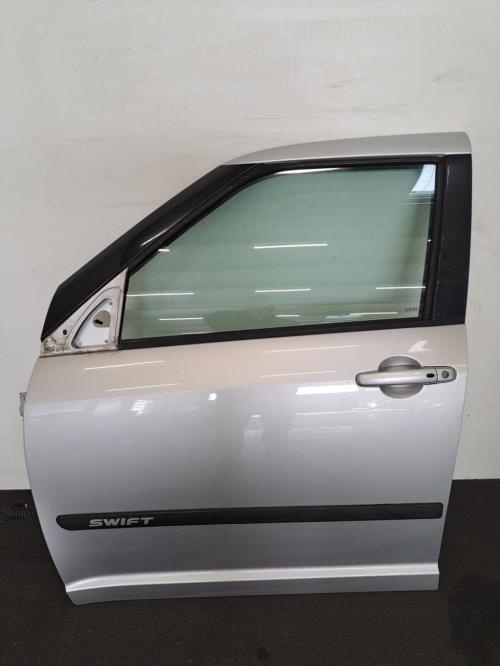 Image Porte avant gauche - SUZUKI SWIFT 3