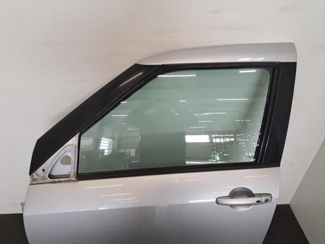 Image Porte avant gauche - SUZUKI SWIFT 3