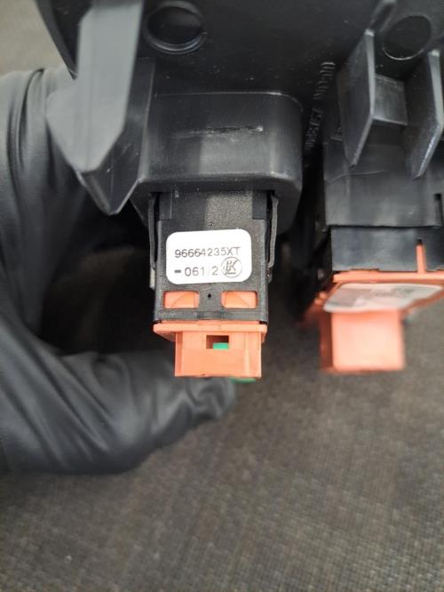 Image Bouton/Interrupteur - CITROEN C4 2