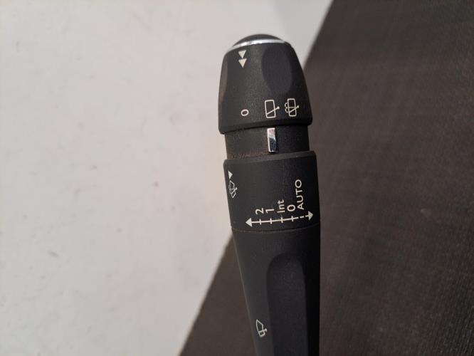 Image Com (Bloc Contacteur Tournant+Commodo Essuie Glace+Commodo Phare) - CITROEN C4 2