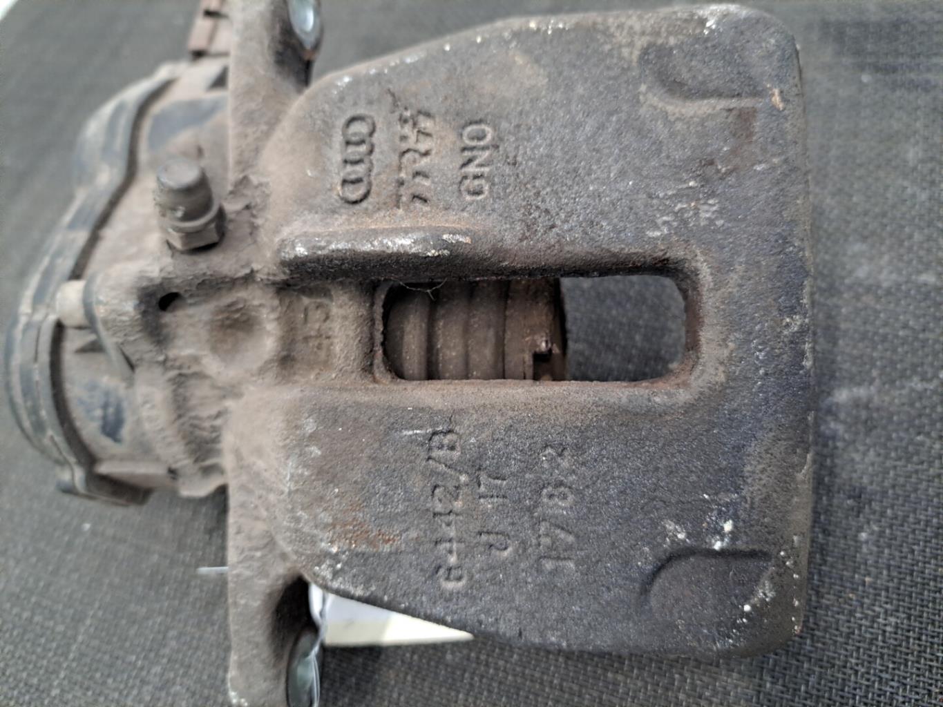 Etrier arriere droit (freinage) AUDI A4 3 AVANT PHASE 2 BREAK Diesel - 1