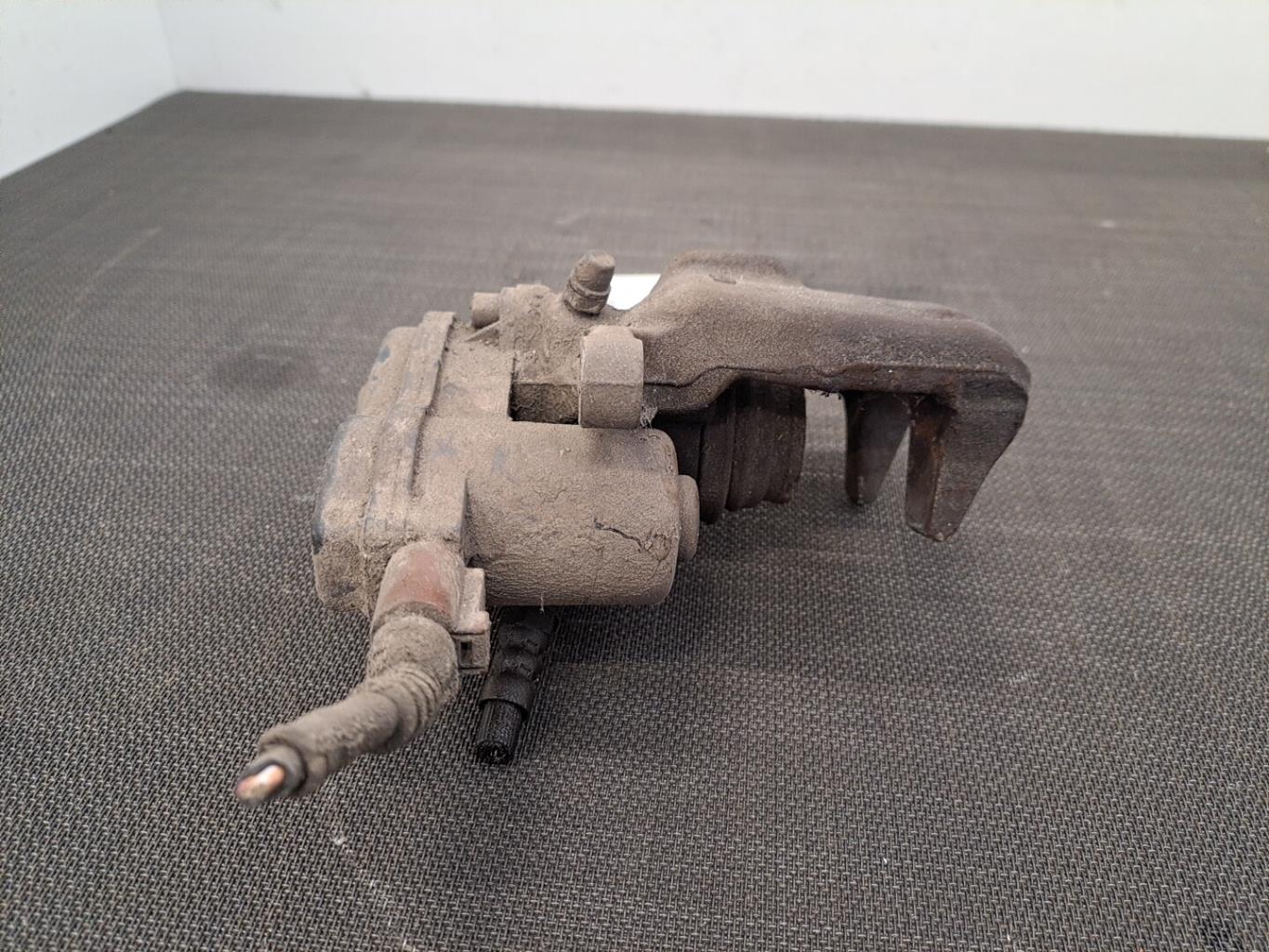 Etrier arriere gauche (freinage) AUDI A4 3 AVANT PHASE 2 BREAK Diesel - 1