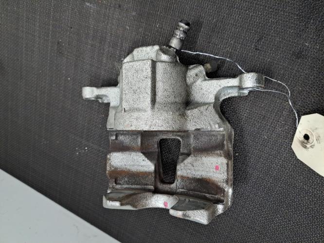 Image Etrier avant droit (freinage) - RENAULT CAPTUR 2