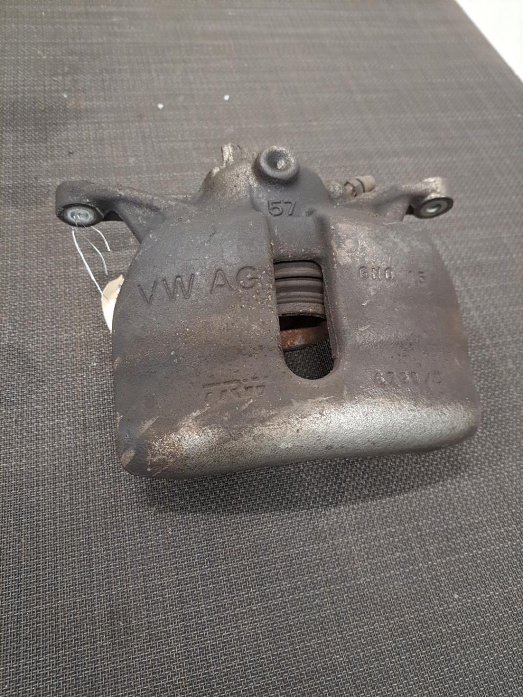 Etrier avant gauche (freinage) AUDI A3 3 SPORTBACK PHASE 1 Diesel - 1