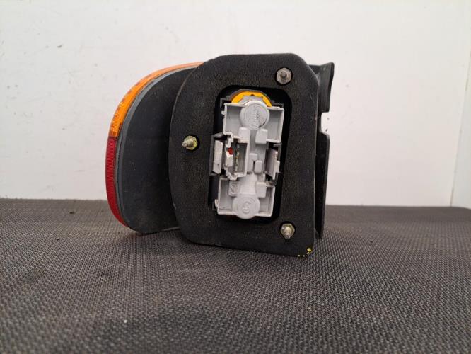 Image Feu arriere principal droit (feux) - FIAT PUNTO 1