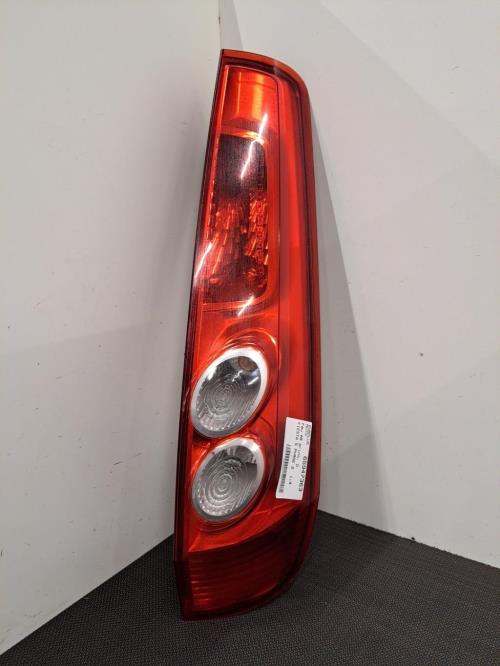 Image Feu arriere principal droit (feux) - FORD FIESTA 5