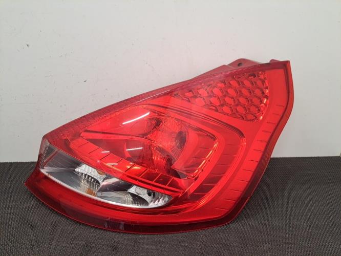 Image Feu arriere principal droit (feux) - FORD FIESTA 6