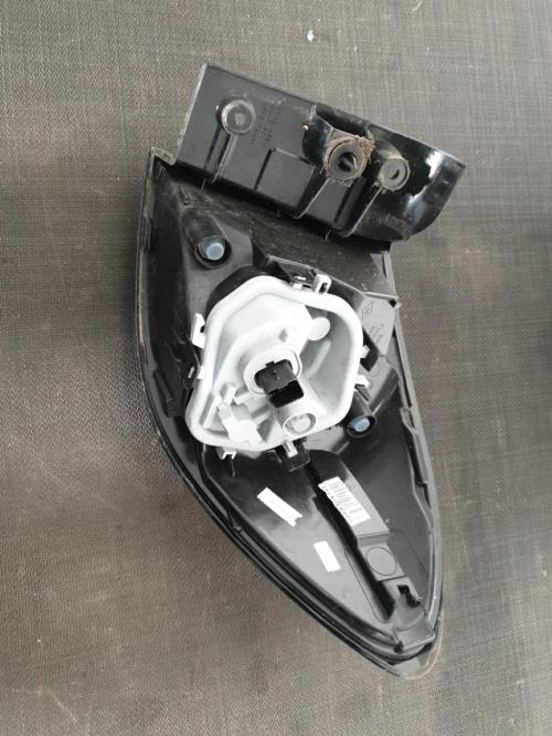 Image Feu arriere principal gauche (feux) - RENAULT CAPTUR 1