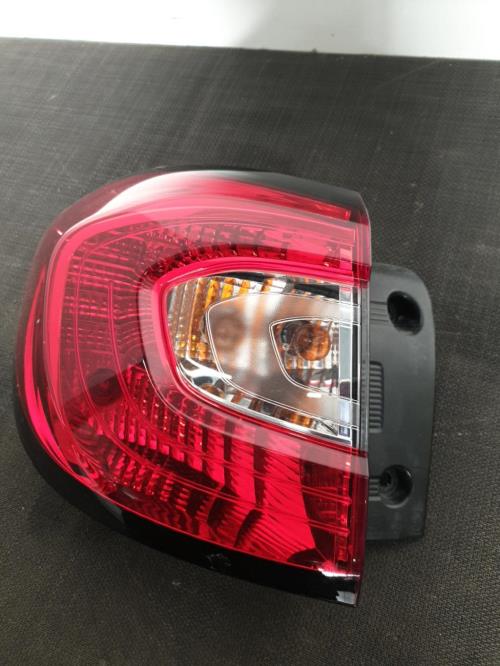 Image Feu arriere principal gauche (feux) - RENAULT CAPTUR 1