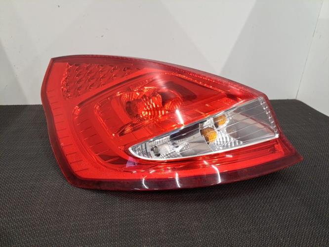 Image Feu arriere principal gauche (feux) - FORD FIESTA 6