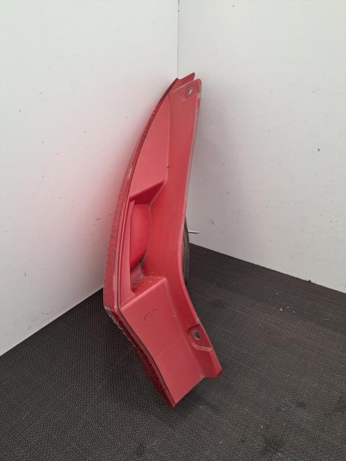 Image Feu arriere principal gauche (feux) - FORD FIESTA 6