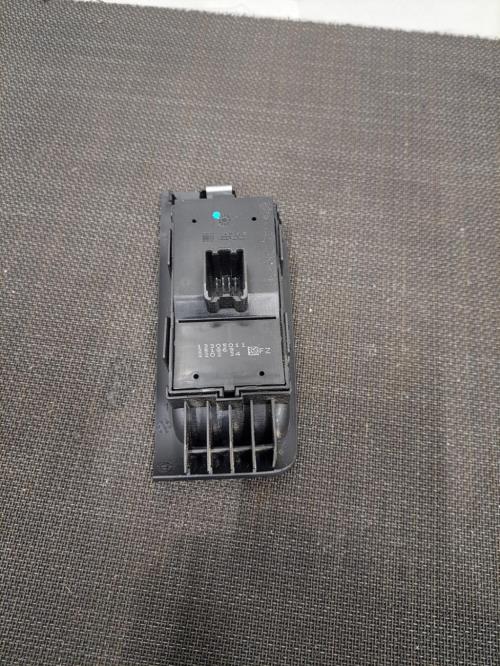 Image Interrupteur de leve vitre - OPEL ZAFIRA TOURER C
