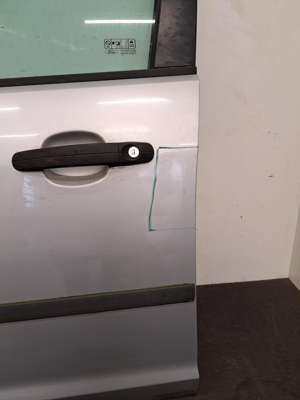 Porte avant gauche FORD FOCUS 2 PHASE 1 BREAK Diesel - 1