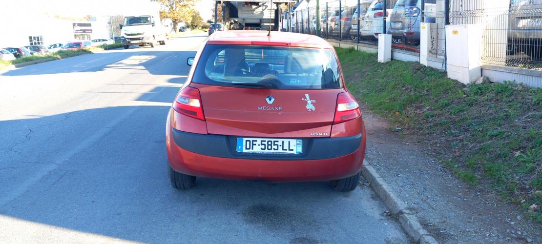 Image Feu arriere principal gauche (feux) - RENAULT MEGANE 2