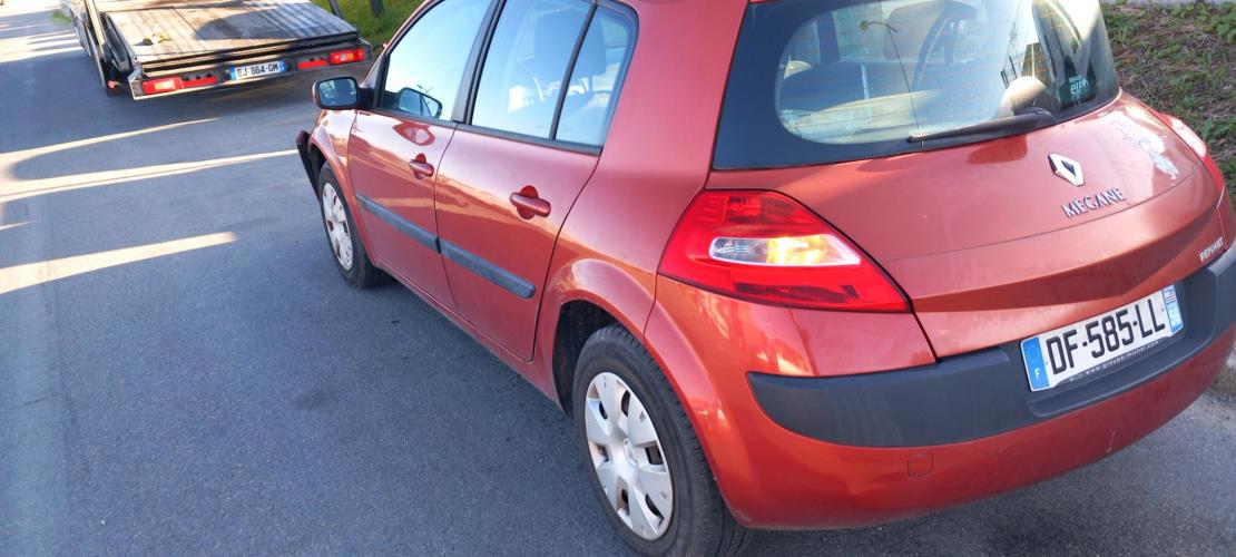 Image Feu arriere principal gauche (feux) - RENAULT MEGANE 2