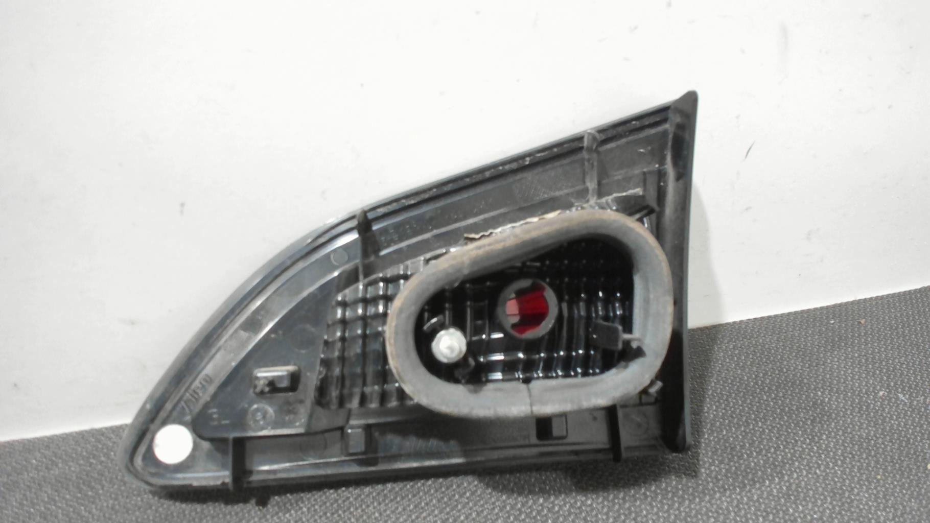 Feu arriere secondaire gauche (feux) RENAULT SCENIC 3 PHASE 3 Diesel - 1