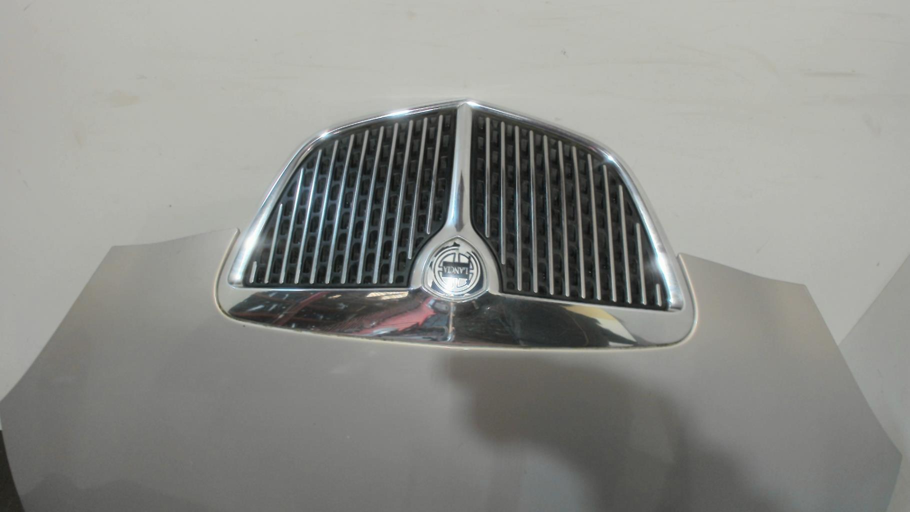 Capot LANCIA YPSILON 4 PHASE 2 Essence - 1