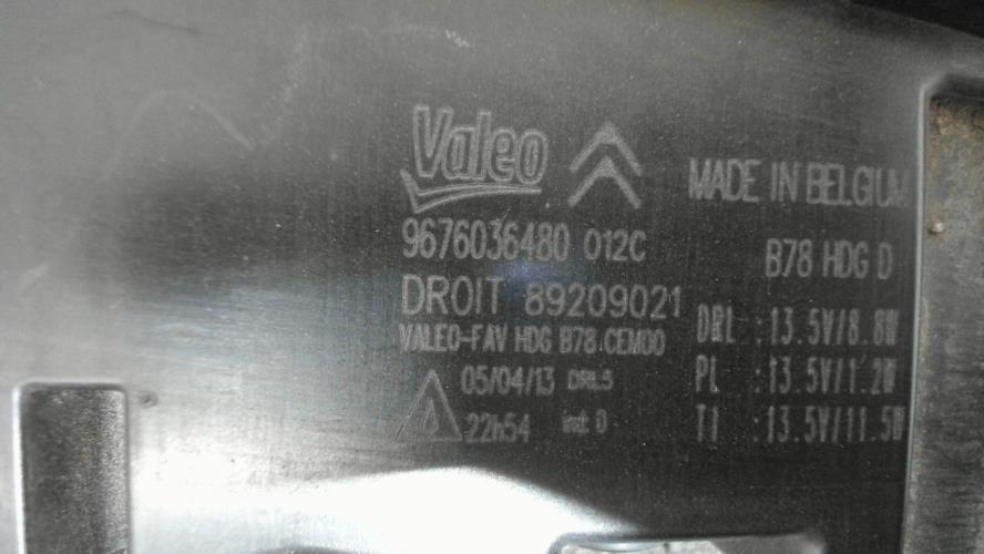 Image Feu diurne avant droit - CITROEN C4 PICASSO 2