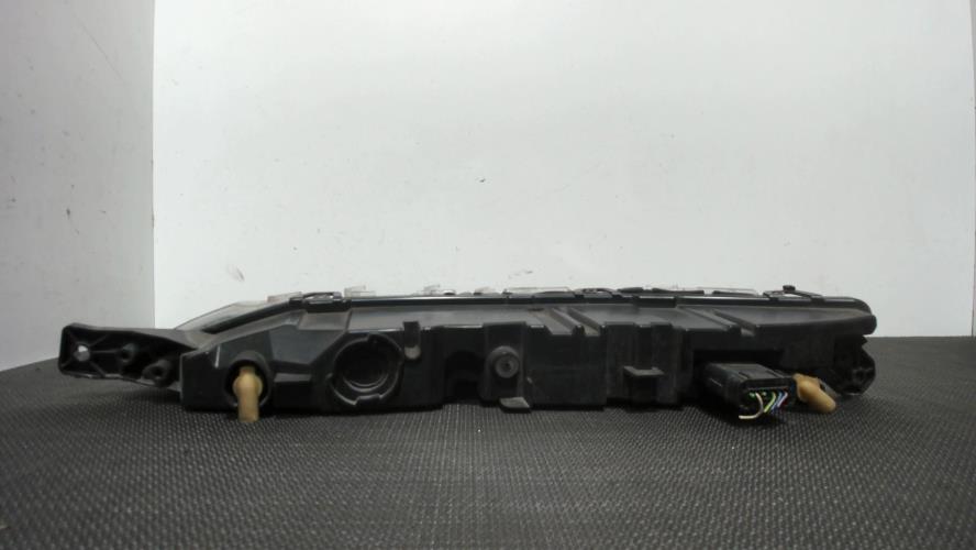 Image Feu diurne avant droit - CITROEN C4 PICASSO 2