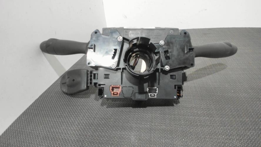 Image Com (Bloc Contacteur Tournant+Commodo Essuie Glace+Commodo Phare) - PEUGEOT 207