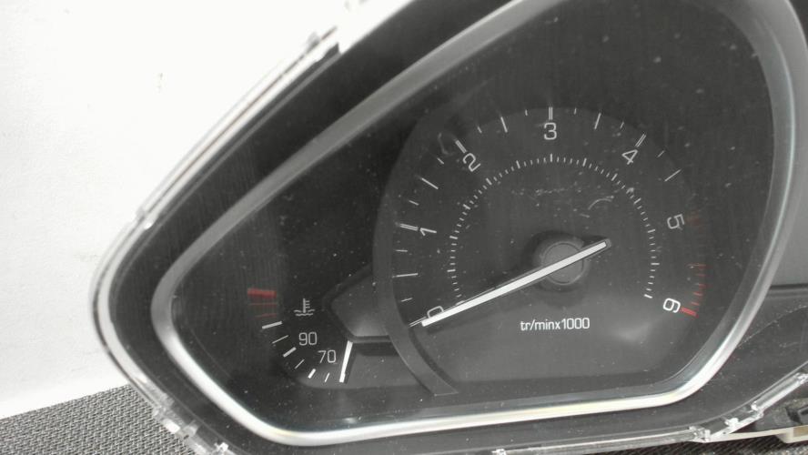 Image Compteur - PEUGEOT 208 1