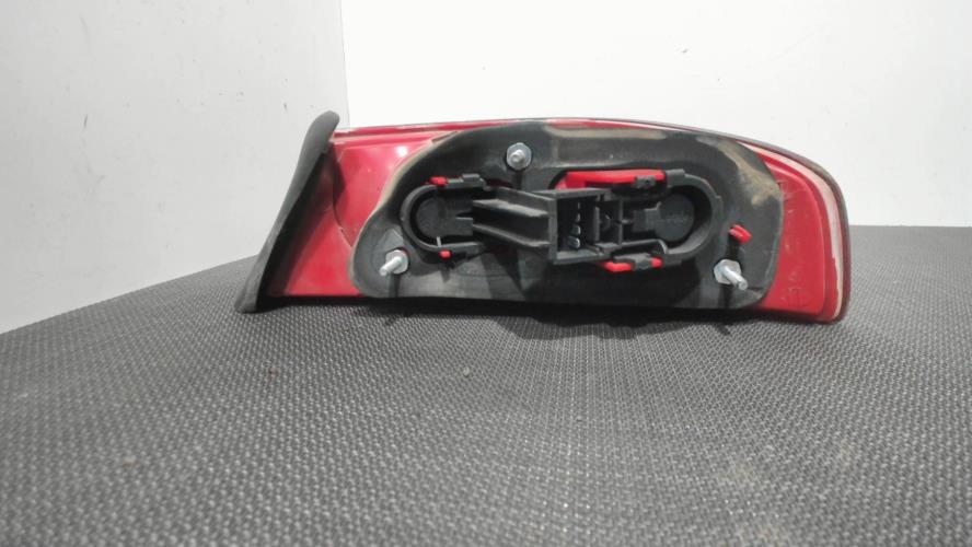 Image Feu arriere principal gauche (feux) - ALFA ROMEO 159