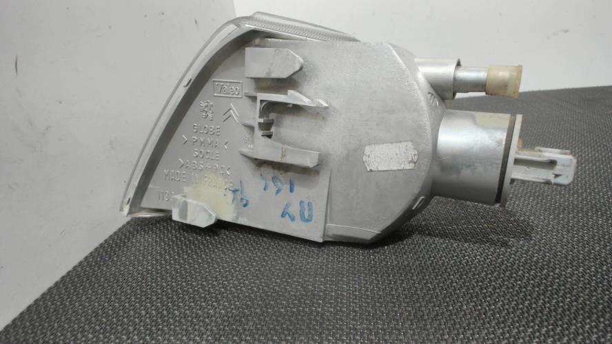 Image Optique avant secondaire droit (feux)(clignotant) - CITROEN SAXO